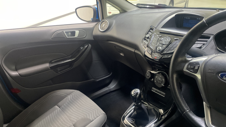 Ford Fiesta 1.0 EcoBoost Zetec 5dr Petrol Hatchback